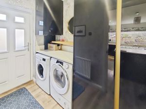 Photo 21- click for photo gallery